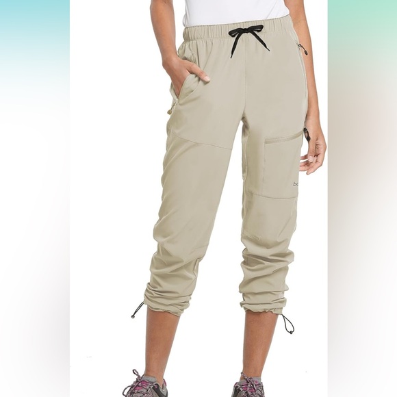 Women’s Hiking Pants NWT - Picture 2 of 4